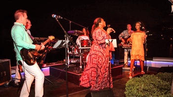 FRESH party, soul and motown live music band Majorca at Restaurant La Terraza Alcudia for a summer party