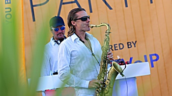 saxophonist and Dj of FRESH party, soul and motown live music band Majorca